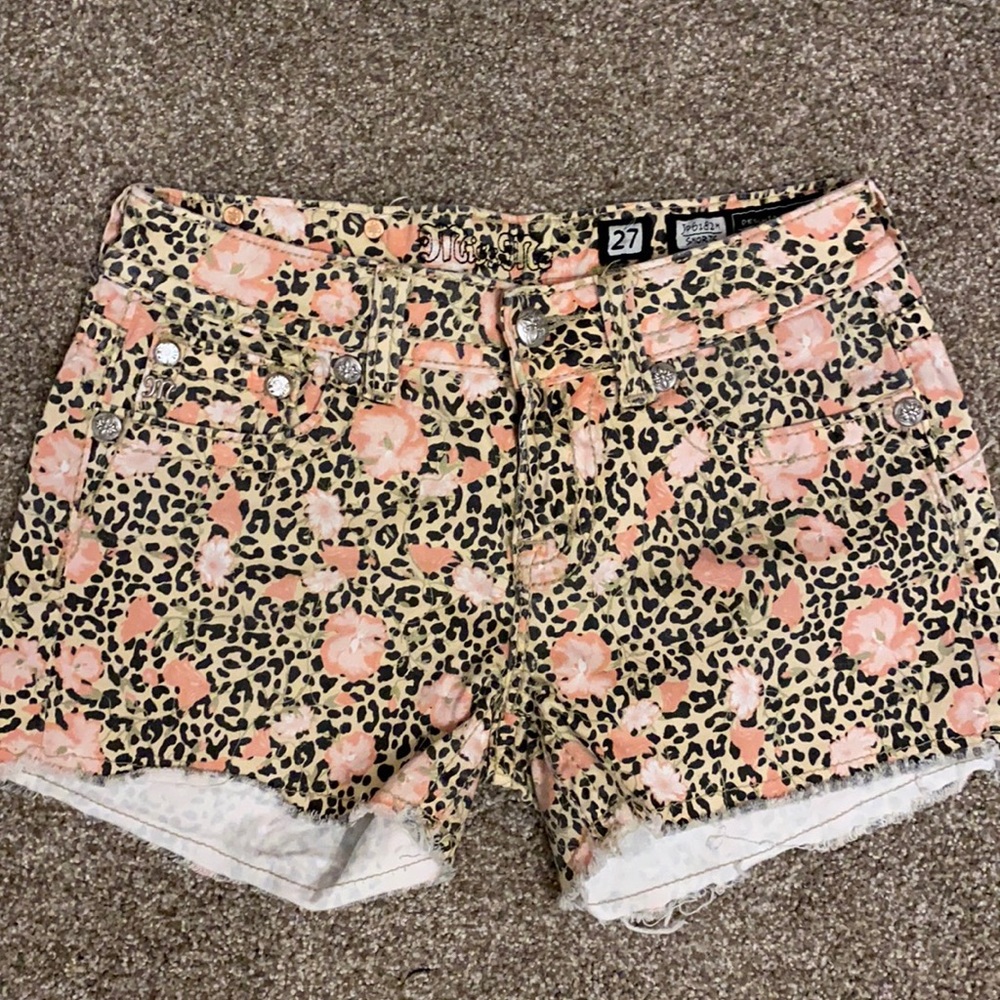 Miss Me size 27 super cute!!